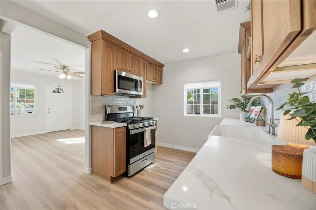 992 Park Avenue, Calimesa, California 92320 home-pic-14